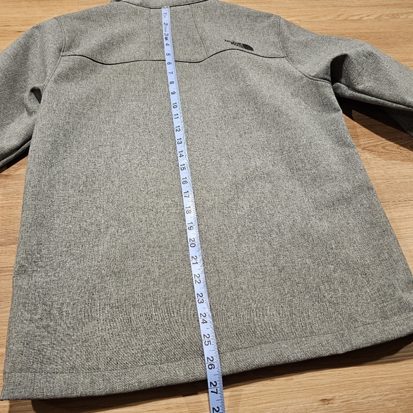 Men's TNF Windwall2 Jacket | Gray - Picture 7 of 7